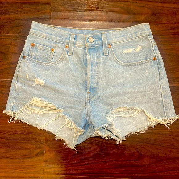 Levi’s 501 denim shorts - Picture 1 of 3